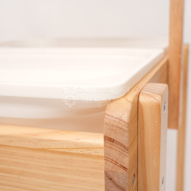 Montessori Scoop & Splash Station