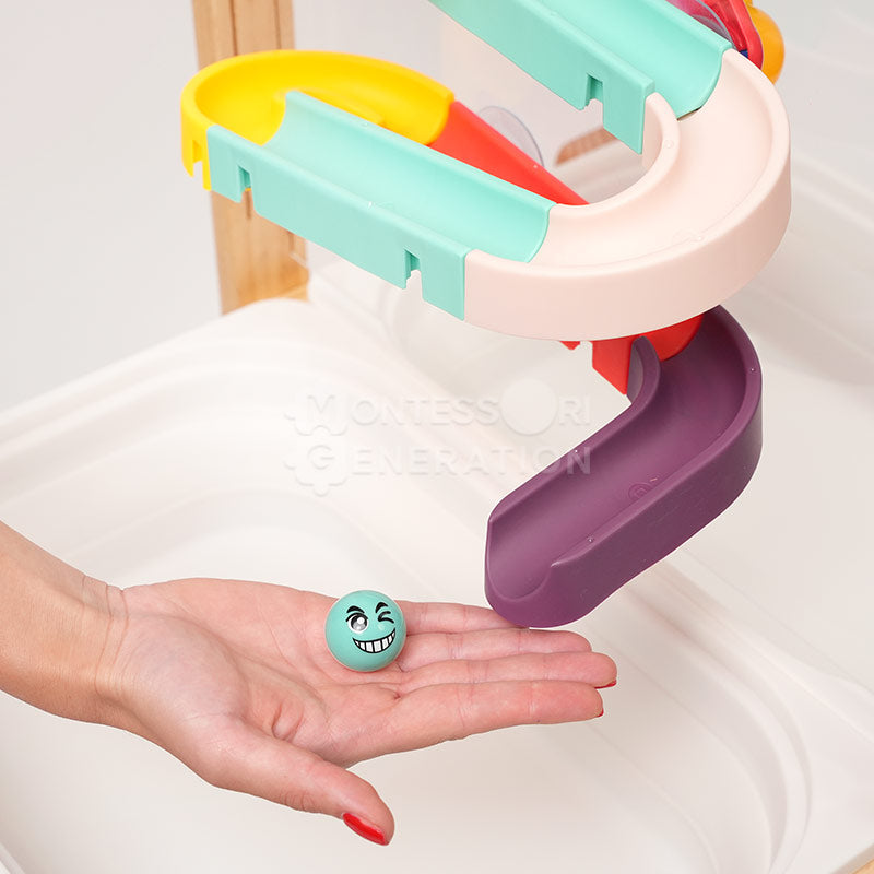 Montessori Scoop & Splash Station